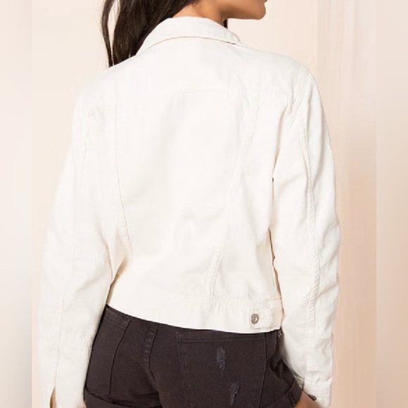 FREE PEOPLE RUMORS WHITE DENIM BUTTON FRONT TRUCKER JACKET WOMENS SZ MEDIUM - Picture 8 of 8